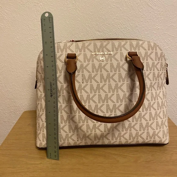 Michael kors Cindy satchel - Picture 2 of 7